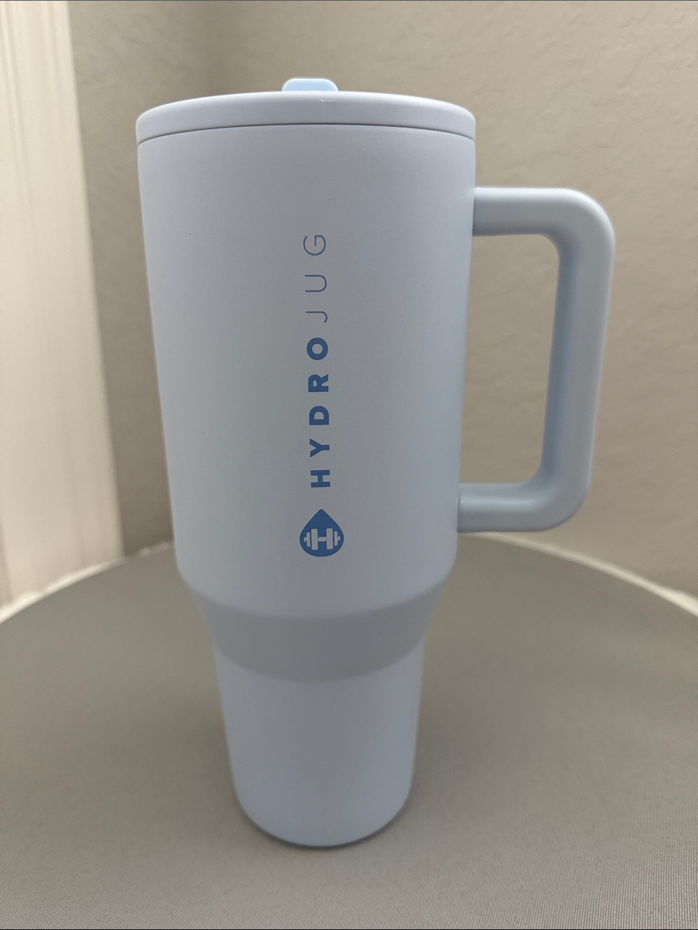 EUC Hydrojug Frost 40oz Traveler